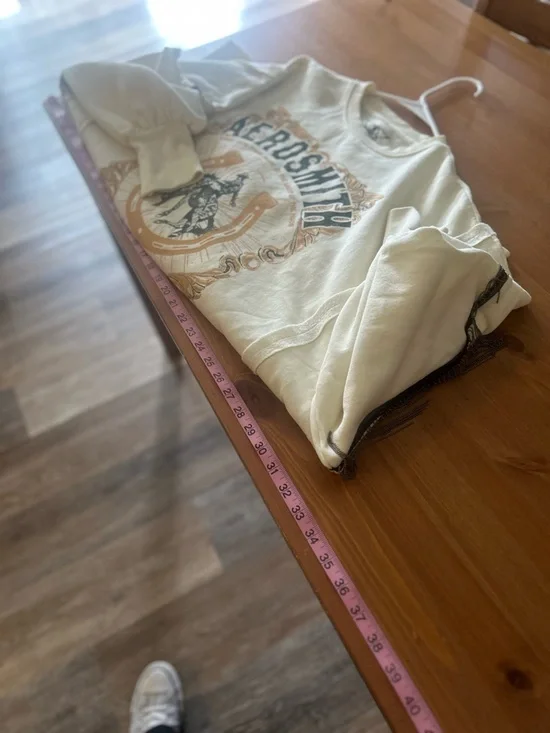 Aerosmith Fringe Band Pullover
Sweatshirt Oversized Horse
Western Cream Sz Large - Picture 9 of 10